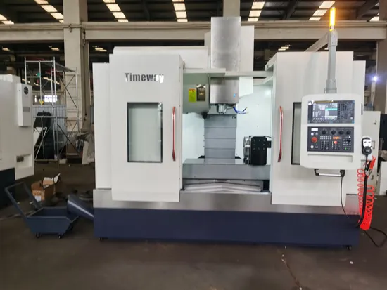 Caldo!  !  !  Centro di lavoro verticale CNC in metallo a 3 o 4 o 5 assi di migliore qualità Vmc650/850/855/1060/1160 per fresatrice CNC o con 3 anni di garanzia